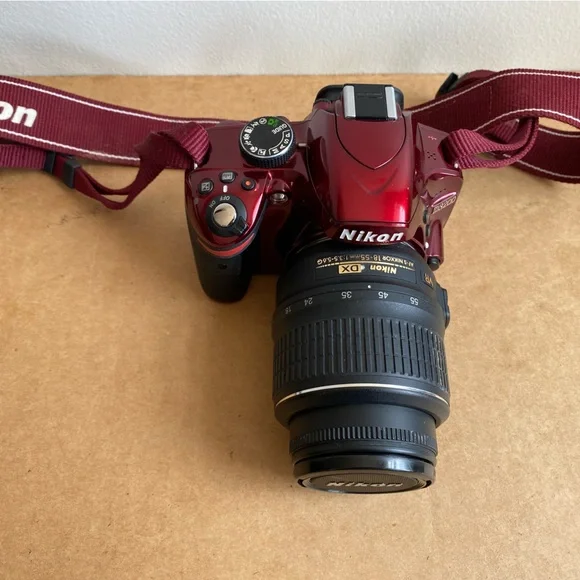 Nikon D3200 Digital Camera with Nikon DX AF-S 18-55mm f/3.5-5.6G VR Lens